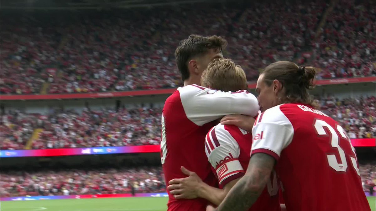 ARSENAL WASTING NO TIME IN THE SECOND HALF 

A two assist performance for Christos Tzolis and Martin Odegaard makes it 3-0 against Man City