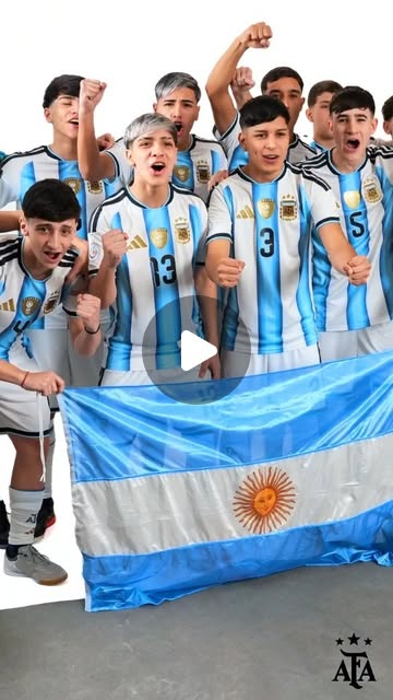 #Futsal Media Day de la Selección #Sub17 que a partir de mañana defenderá su sueño sudamericano 🌎
🏆 Momentos de la previa del #Sub17FS en Paraguay
😍 ¡Se nos viene otro desafío! ¡Vamos los pibes! 🇦🇷