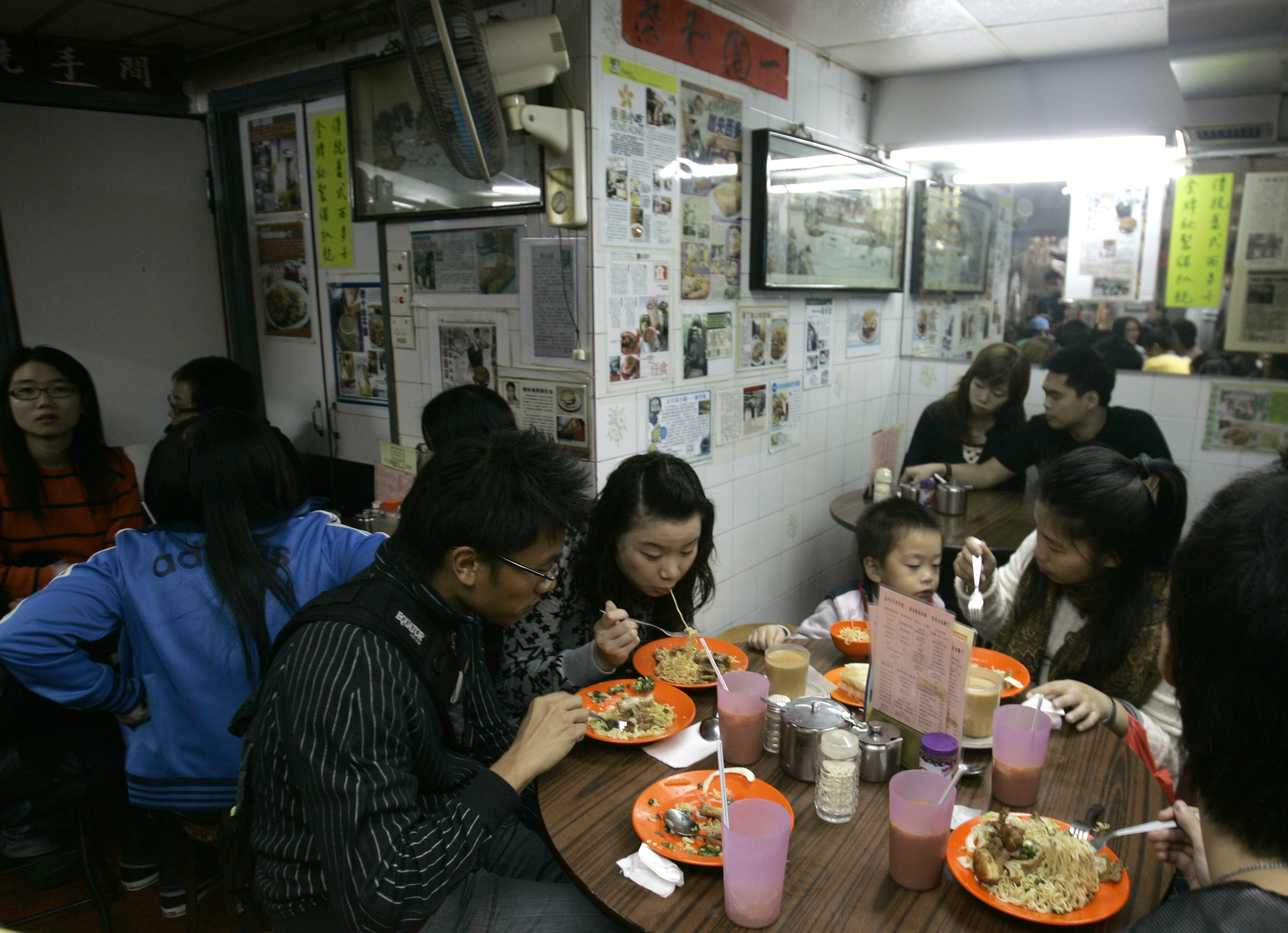抓住心也抓住胃 茶餐廳如何在香港人的生活紮根？